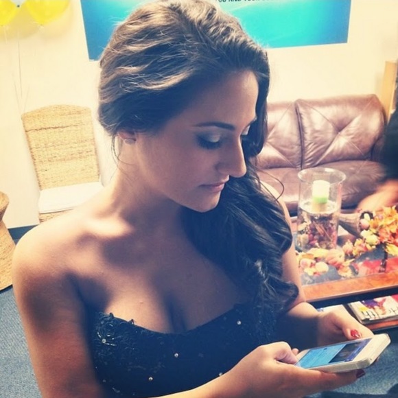 Meet your Posher, Daniela - Picture 1 of 1